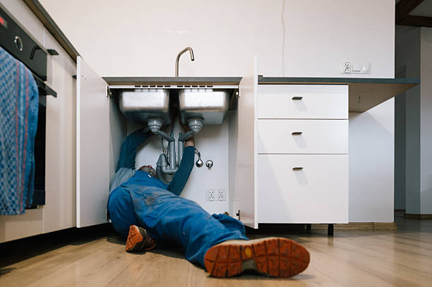 Professional Leak Detection technician working in Calera, OK